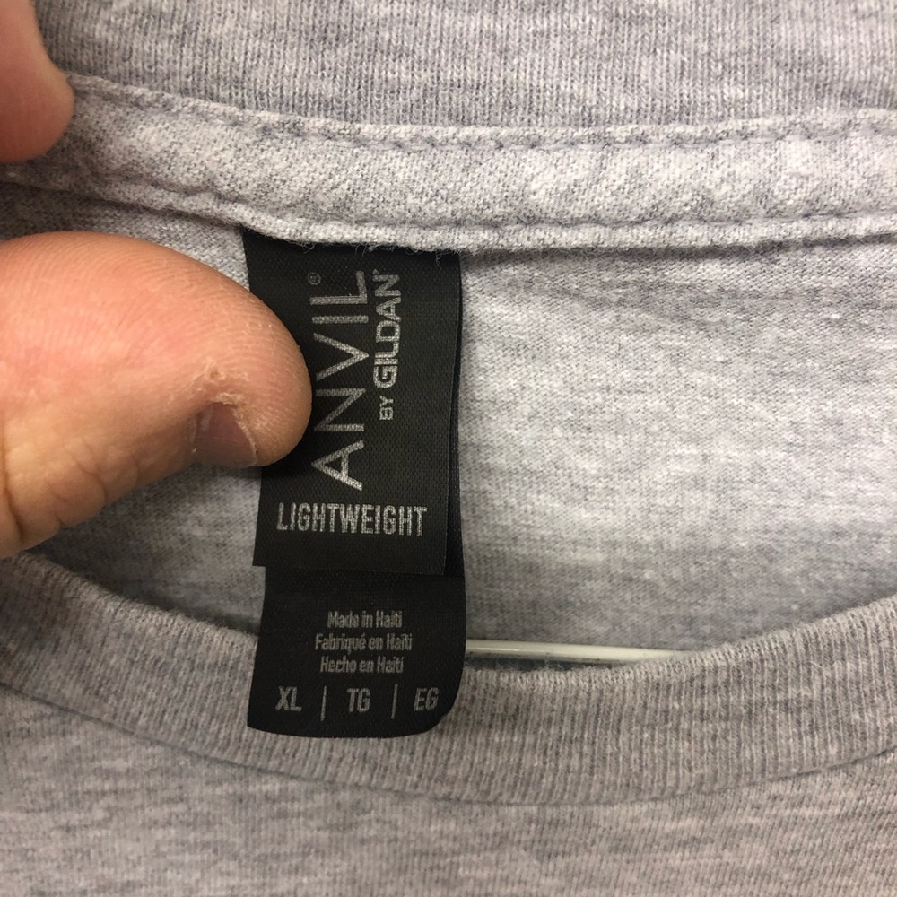 T shirt - Picture 2 of 3